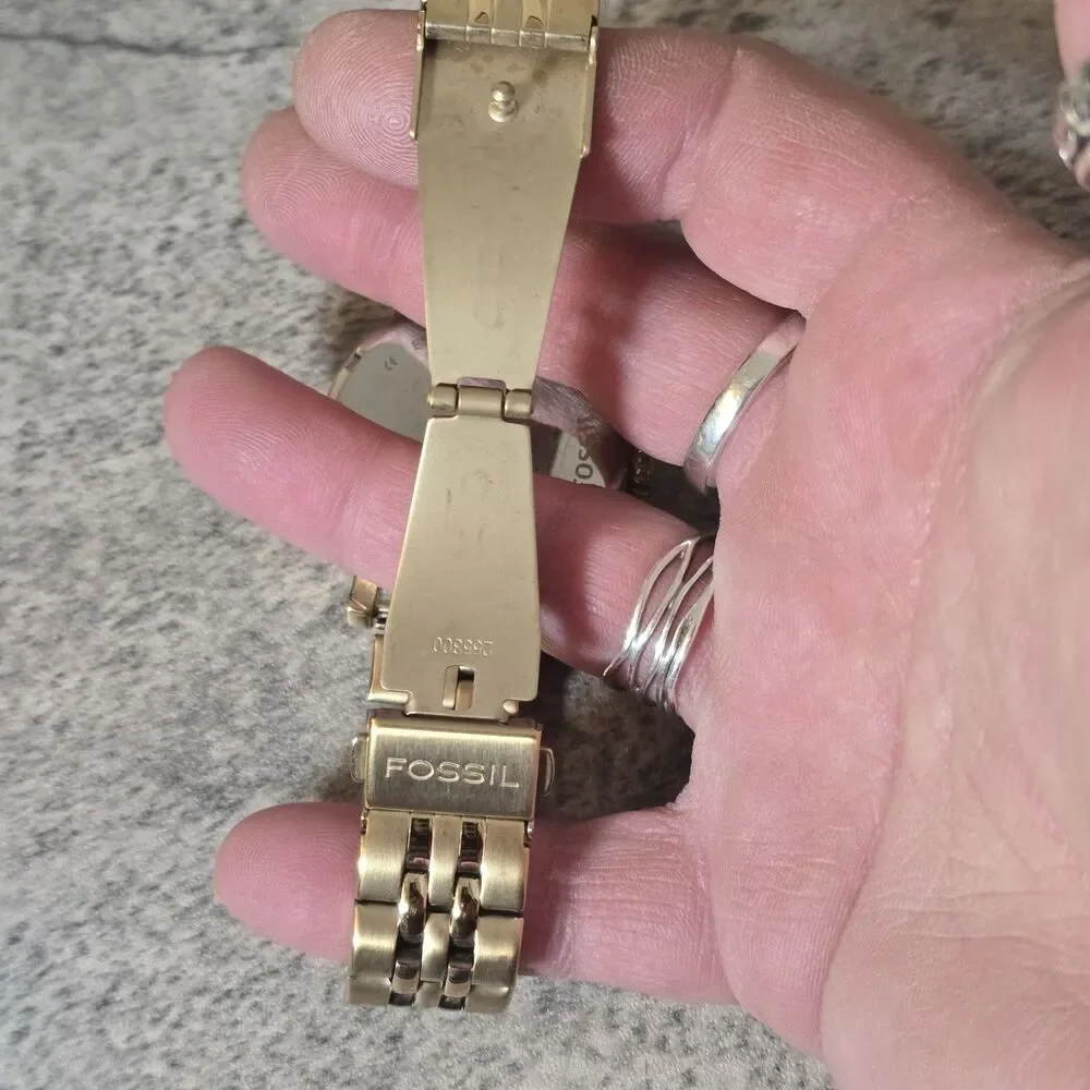 Fossil Chronograph Gold-Tone Stainless Steel Women's Watch ES-2197 Needs Battery